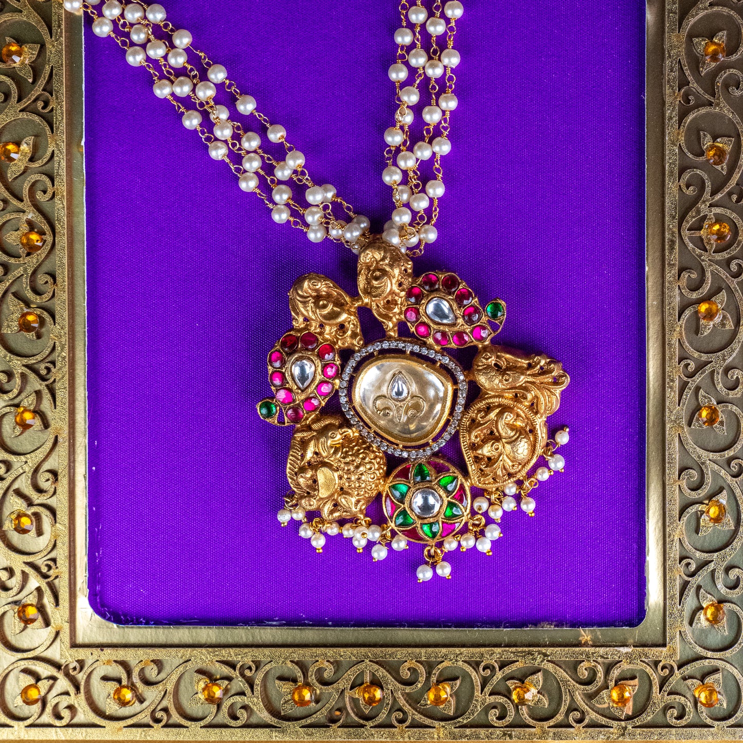 Meira Pendant Necklace