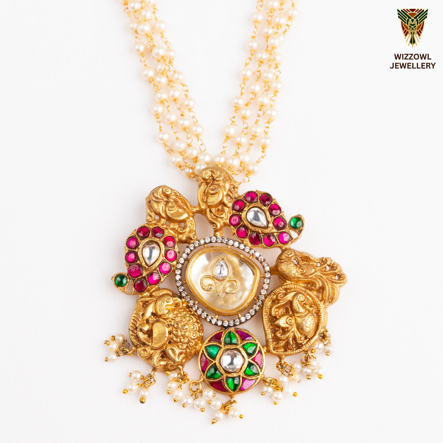 Meira Pendant Necklace
