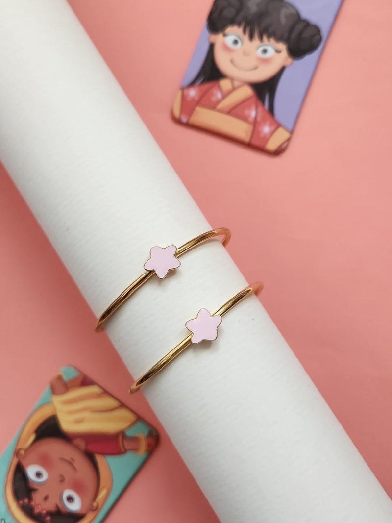 A sleek silver kada for kids with a smooth finish and rounded edges, designed for comfort and style.