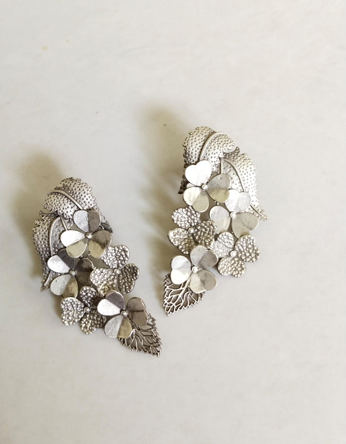 Riza Oxidised Earring