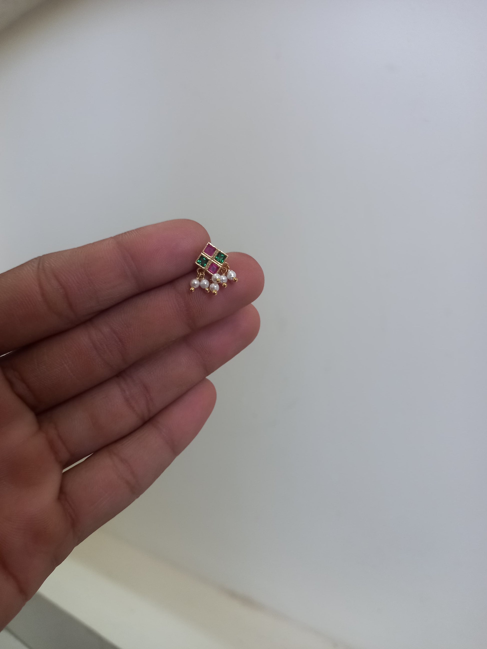 Udaan Silver Nosepins
