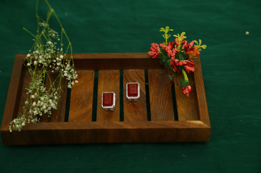 Laalvi Studs