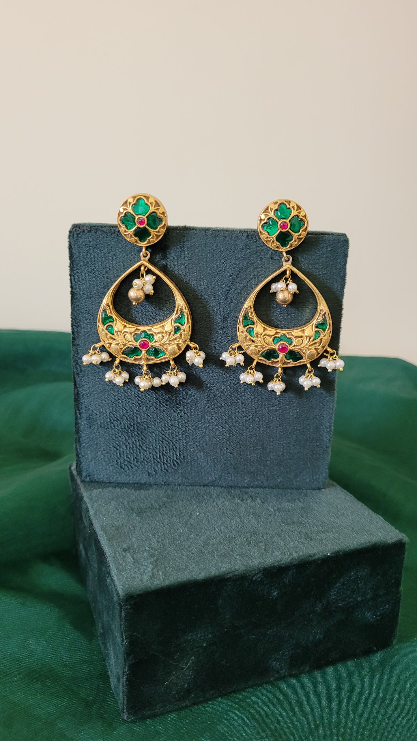 Fardos Chandbaali Earrings