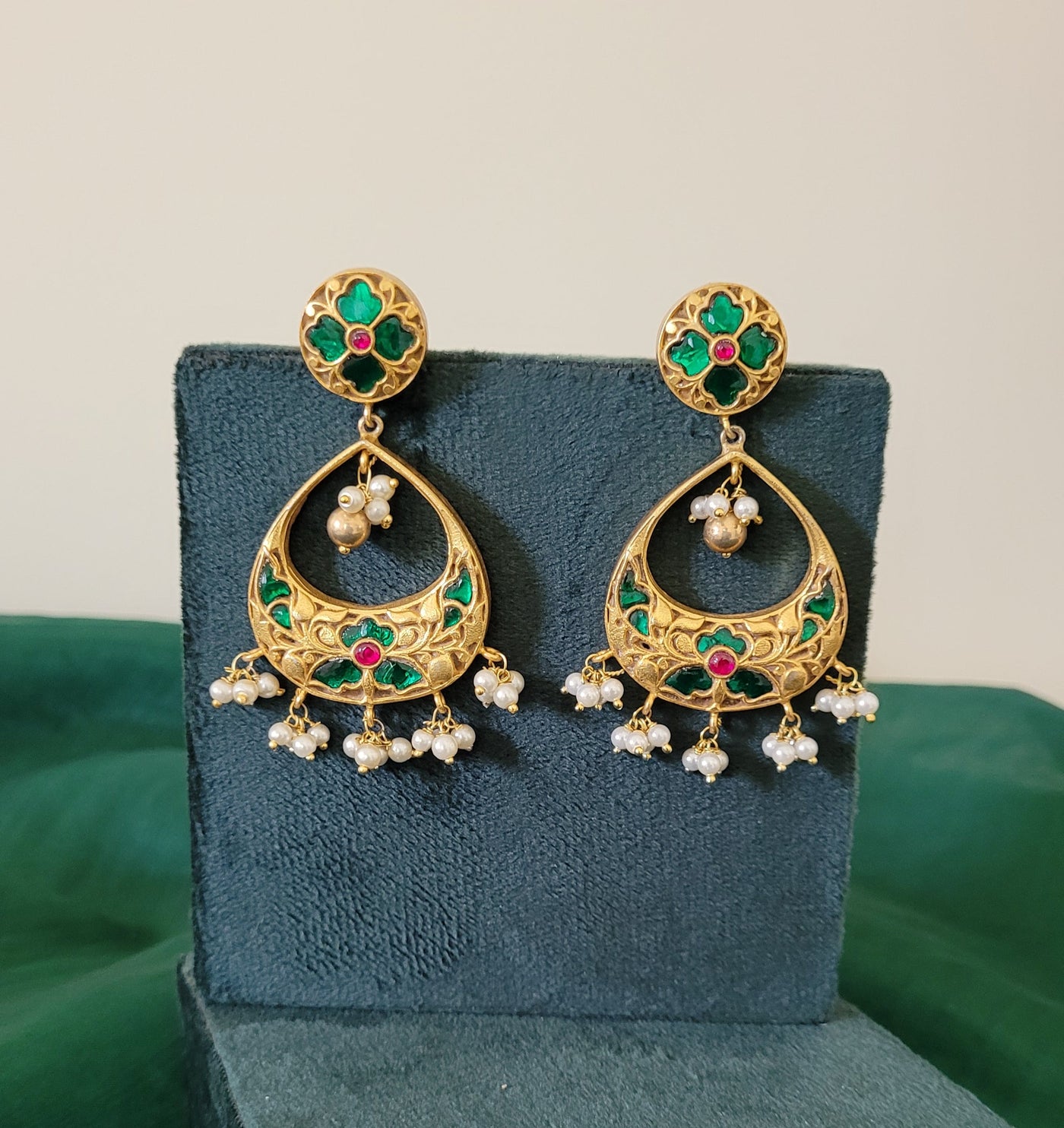 Fardos Chandbaali Earrings