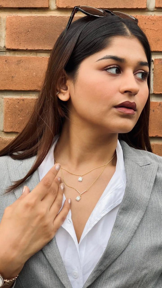 A classic silver chain with a smooth, polished finish and interlocking links, offering a timeless and versatile accessory.
