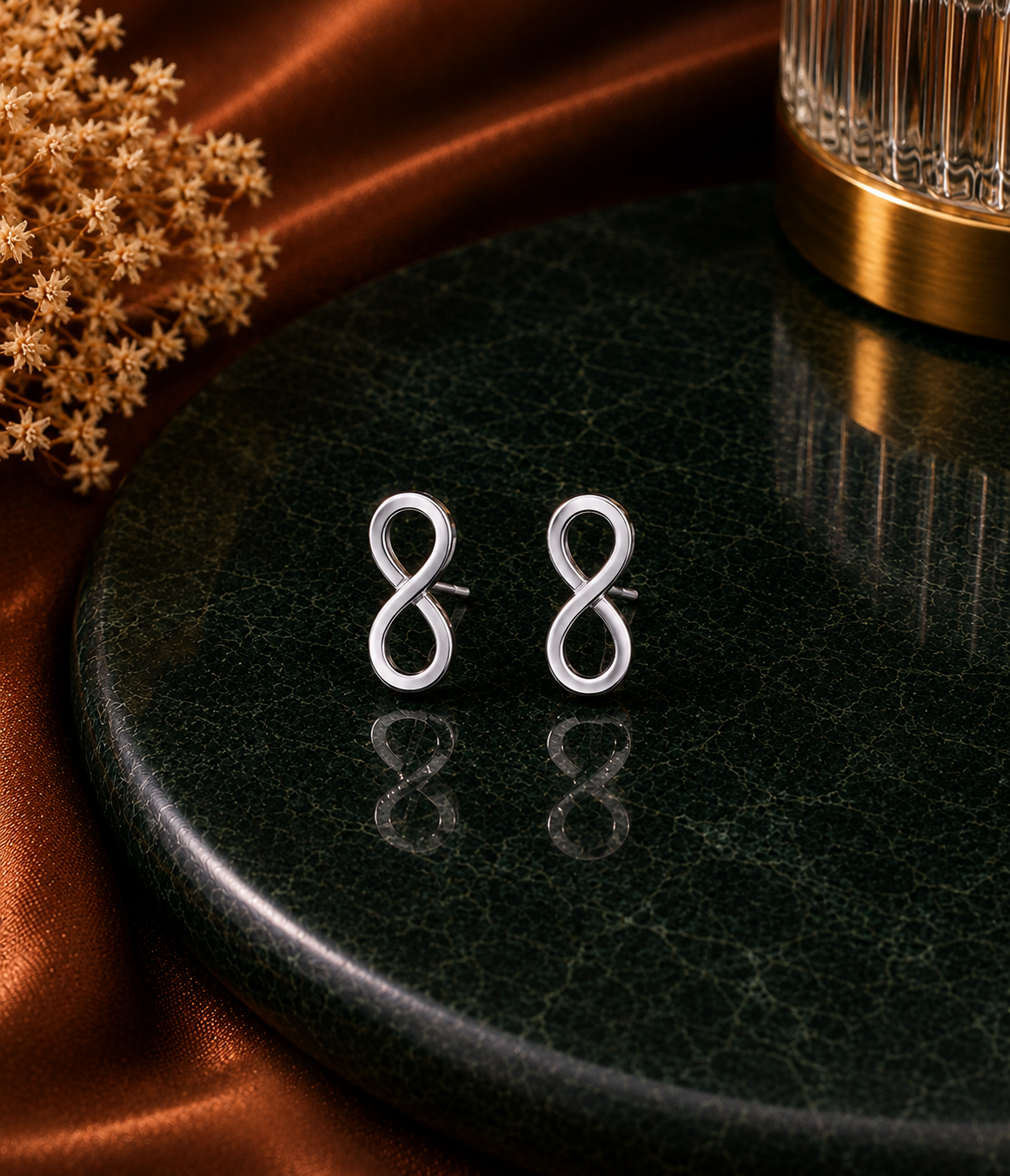 Infinityplain 925 Silver Studs