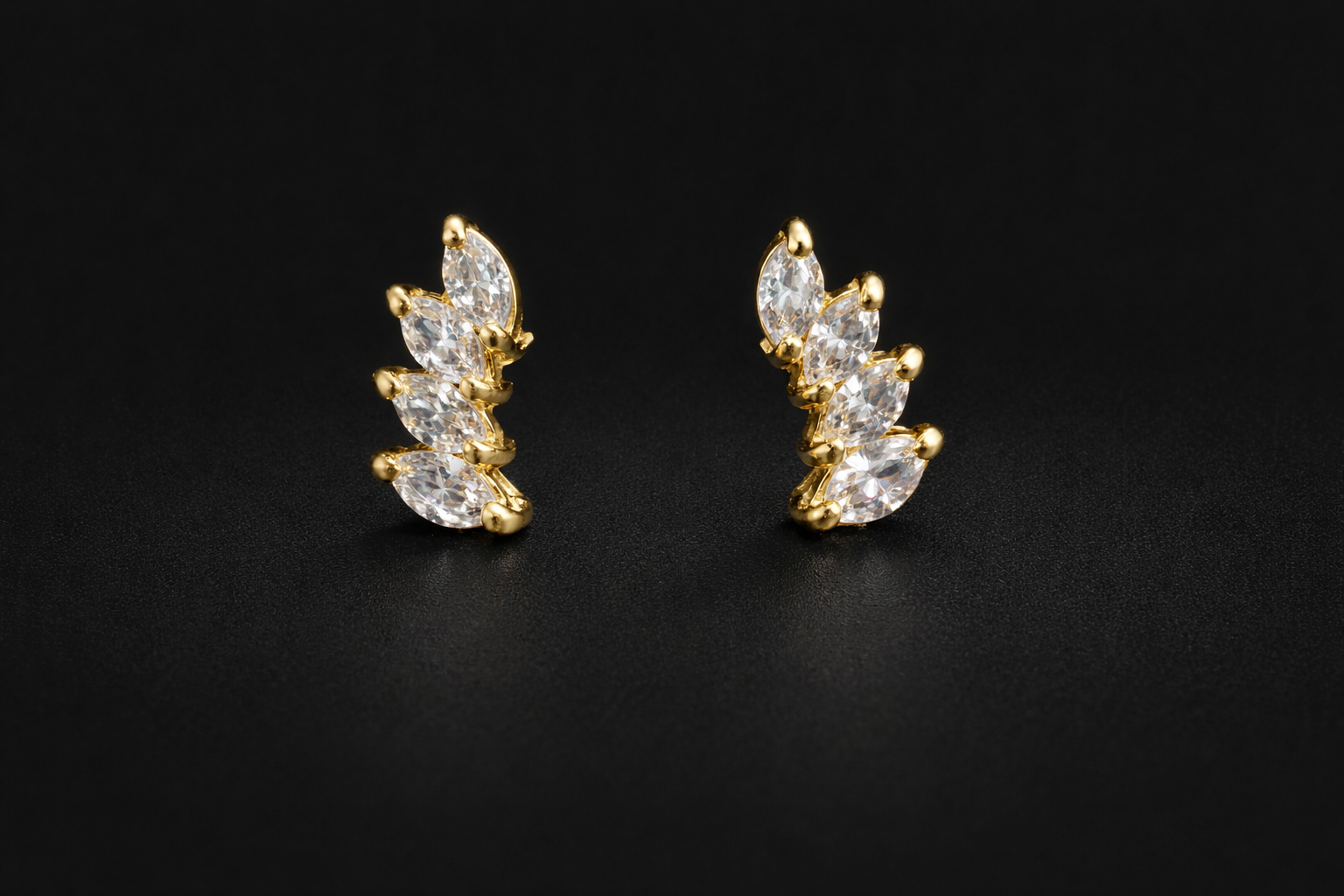 Flora 925 Silver Studs