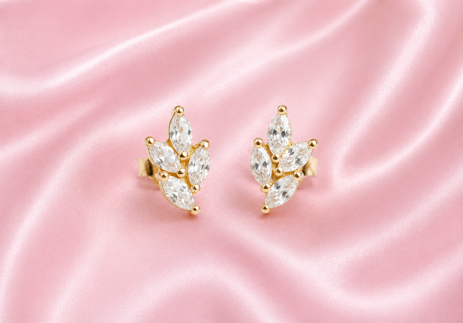 Lumi 925 Silver Studs
