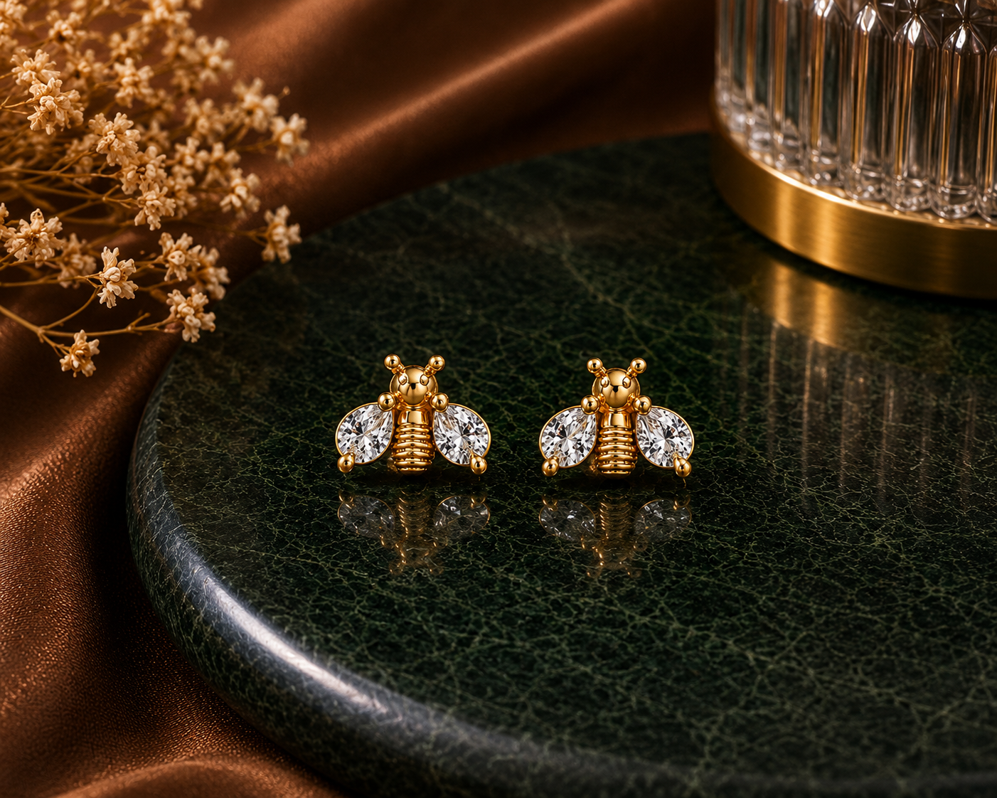 Honeybee 925 Silver Studs