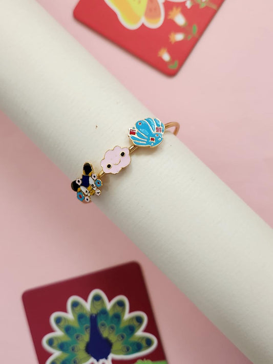 A sleek silver kada for kids with a smooth finish and rounded edges, designed for comfort and style.