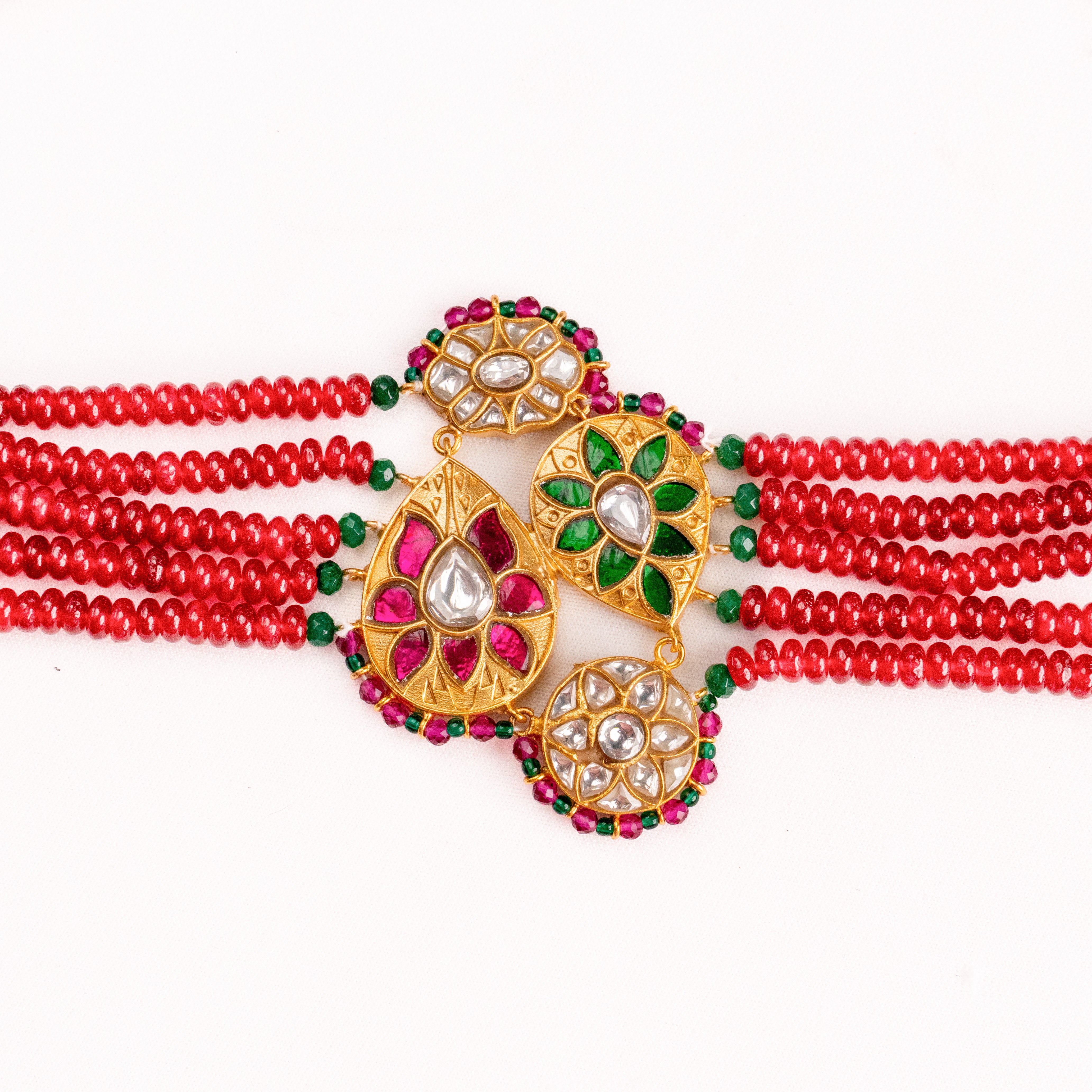 Laarika Choker