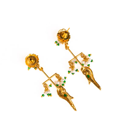 Morvi Drops Earrings