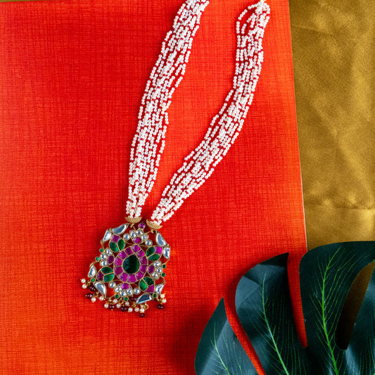 Hasli Pendant Chain
