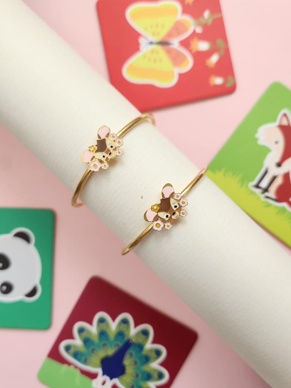 A sleek silver kada for kids with a smooth finish and rounded edges, designed for comfort and style.