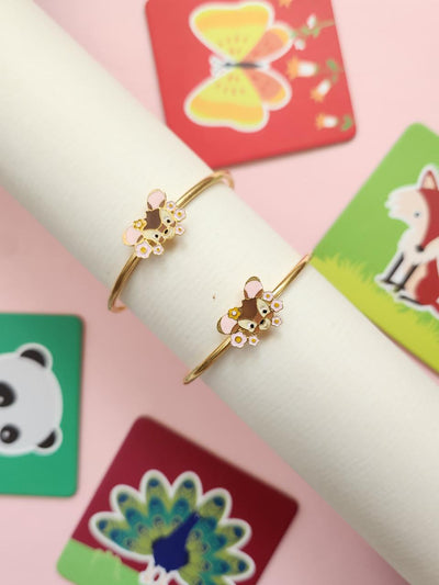 A sleek silver kada for kids with a smooth finish and rounded edges, designed for comfort and style.
