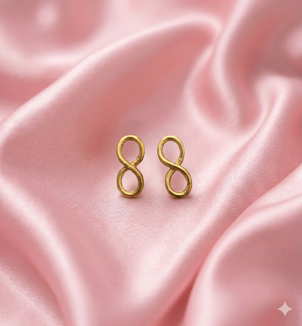 Infinityplain 925 Silver Studs