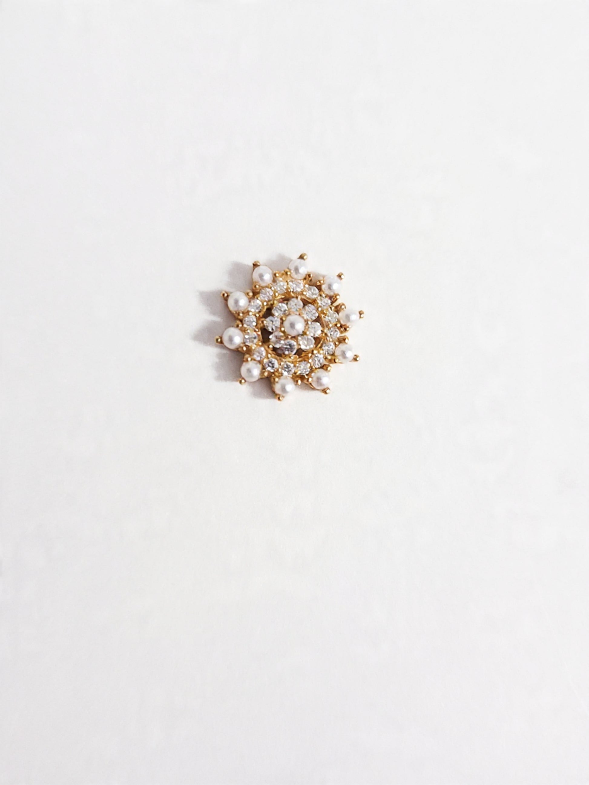 Hiral Gold Nosepins