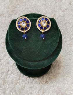 Rania Studs