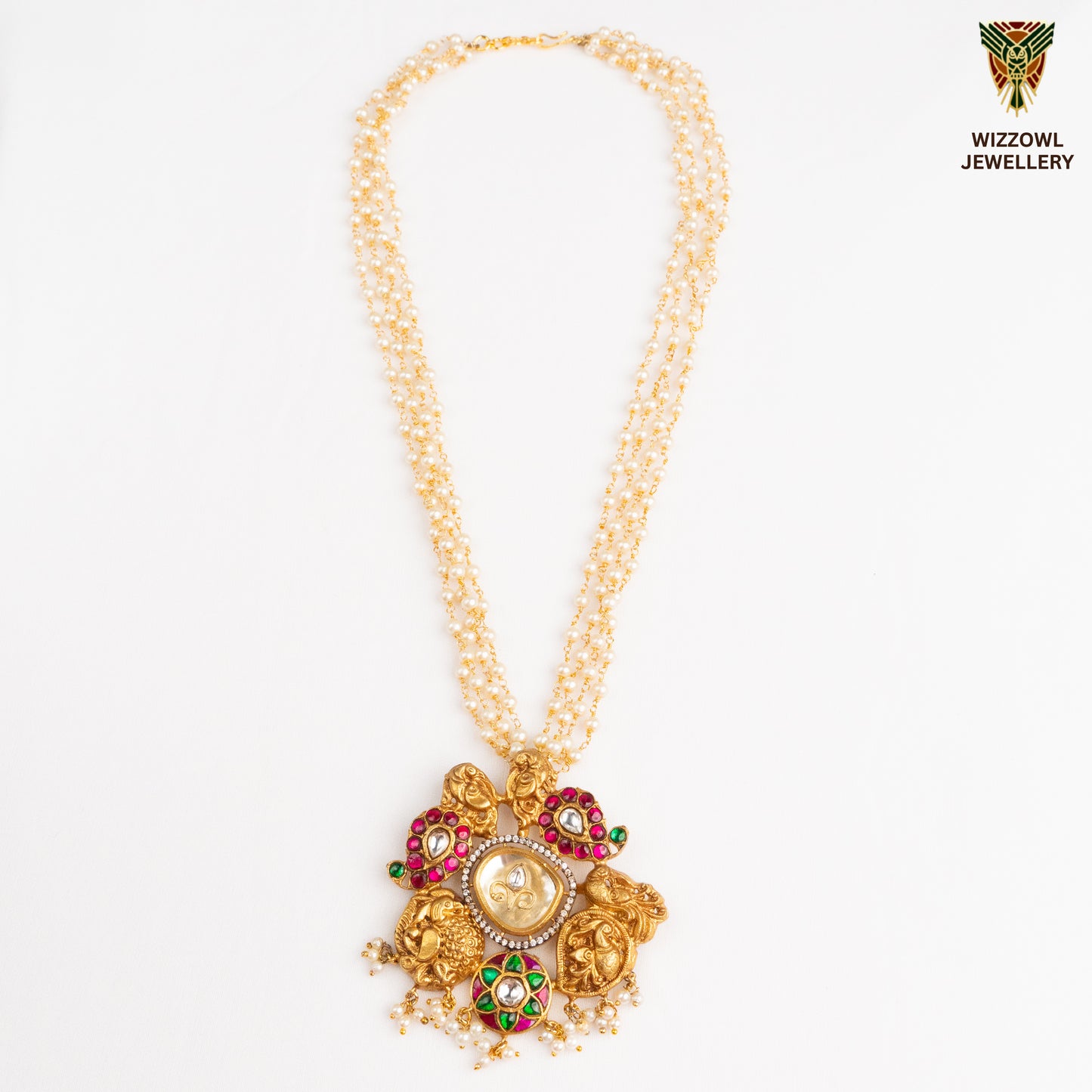 Meira Pendant Necklace