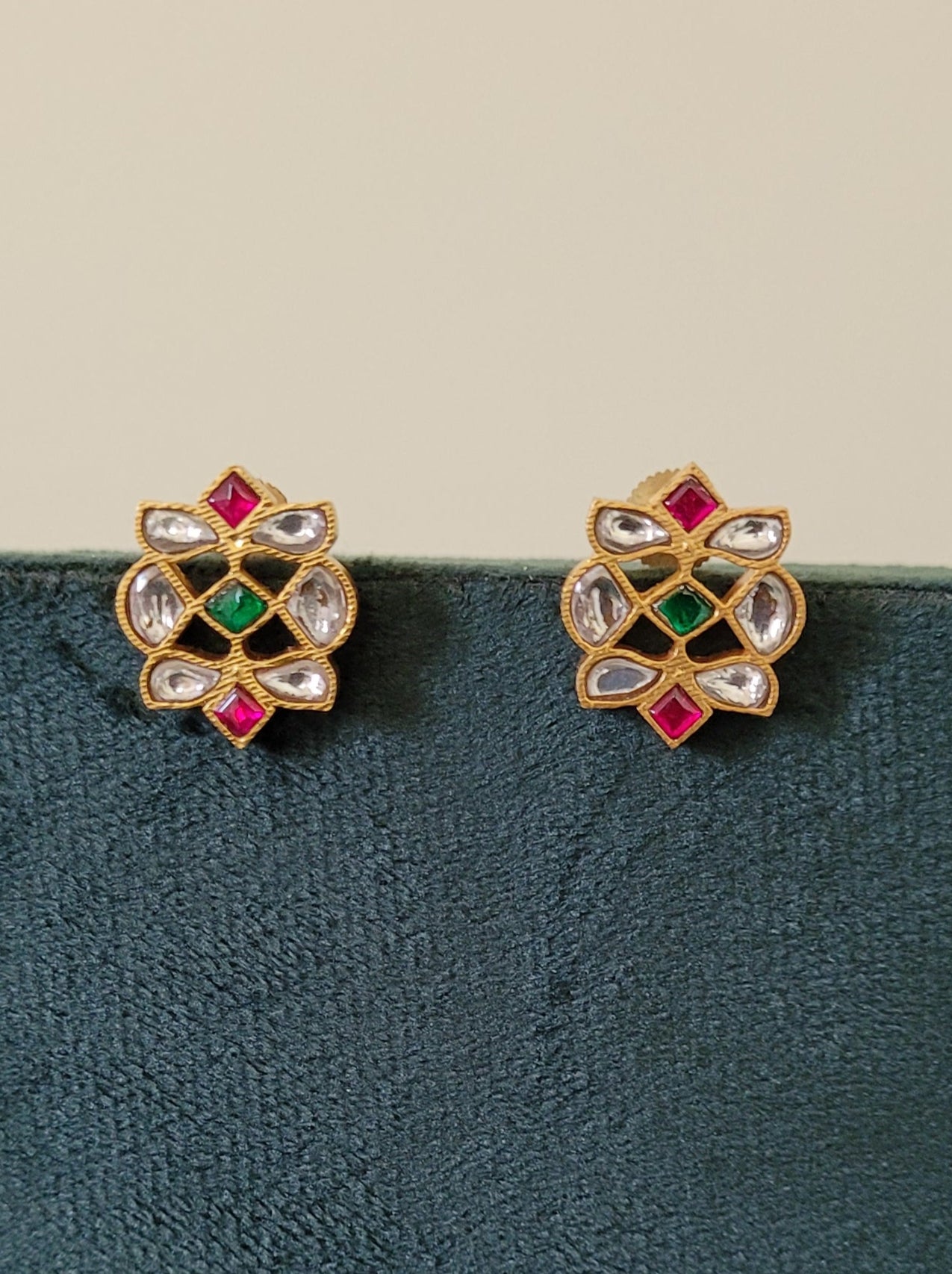 Jharokha  Studs