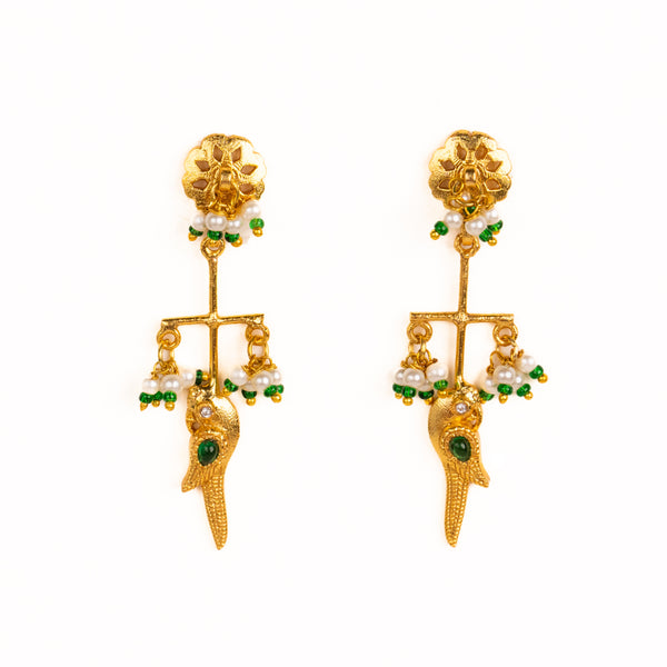 Morvi Drops Earrings