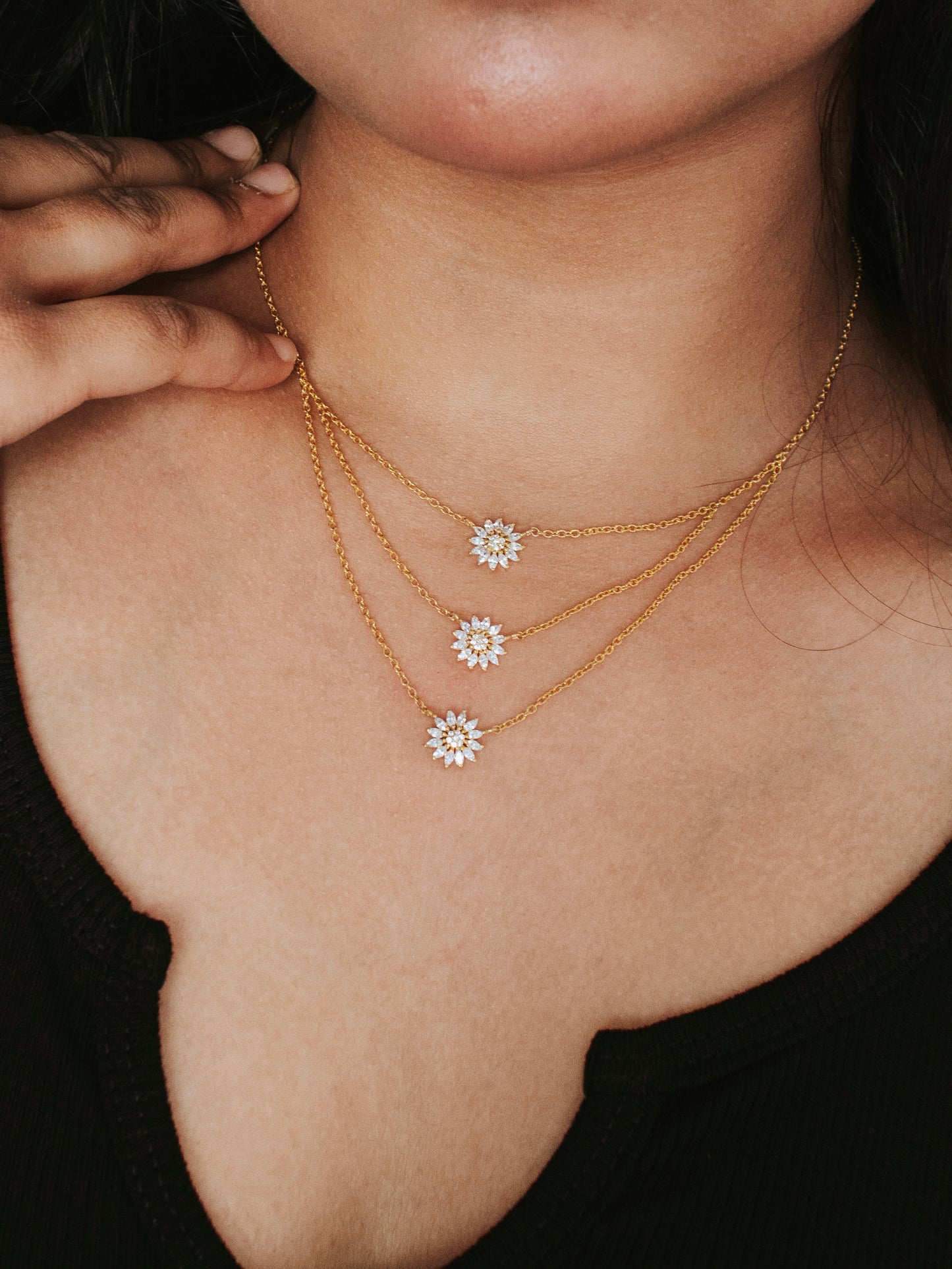 A classic silver chain with a smooth, polished finish and interlocking links, offering a timeless and versatile accessory.