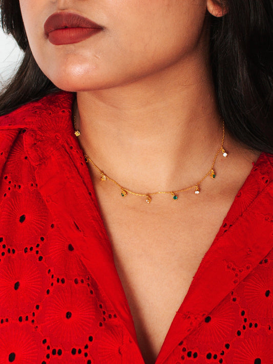 A classic silver chain with a smooth, polished finish and interlocking links, offering a timeless and versatile accessory.