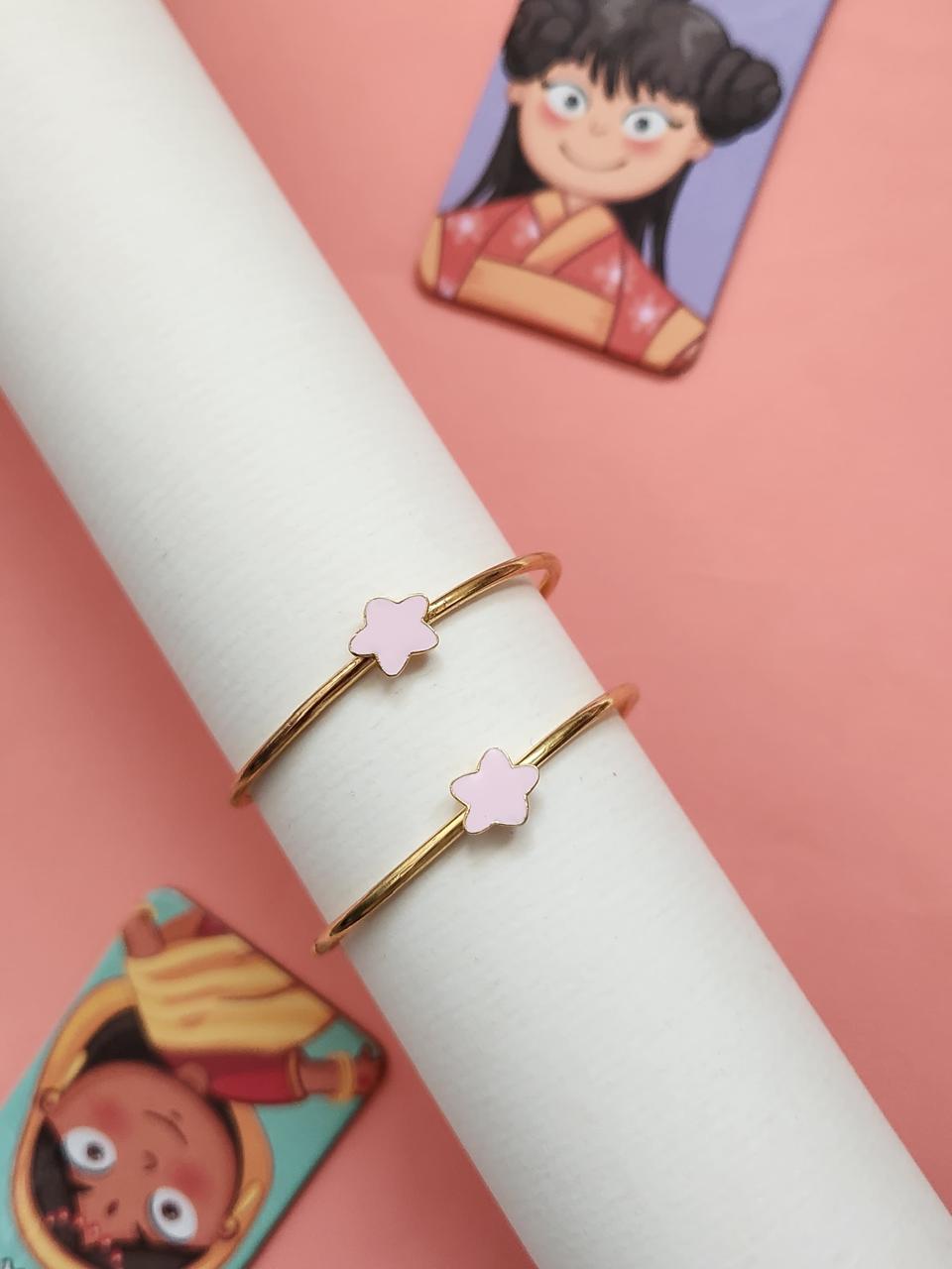 A sleek silver kada for kids with a smooth finish and rounded edges, designed for comfort and style.