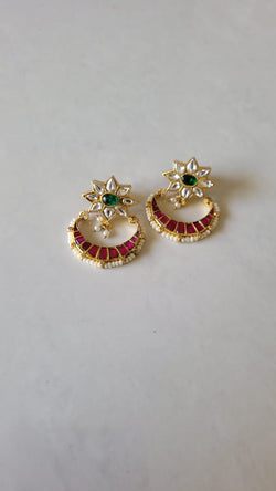 Iraye Chaandbali Earrings