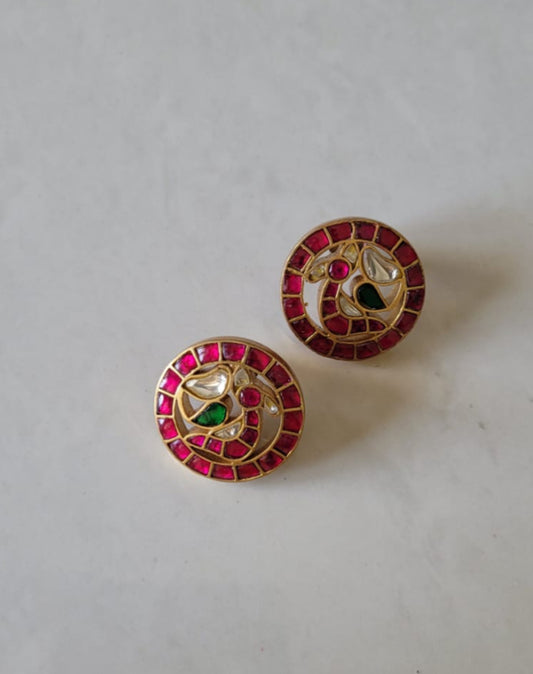 Vidhi mor studs