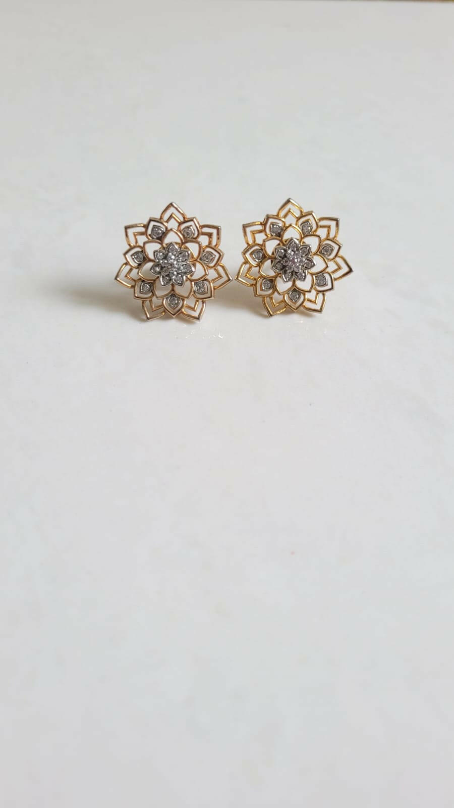 Silver flower Studs