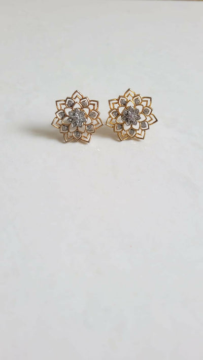 Silver flower Studs