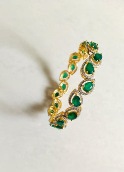 Vamkshi Emerald Bangles