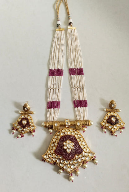 Pankhi Pendant Set