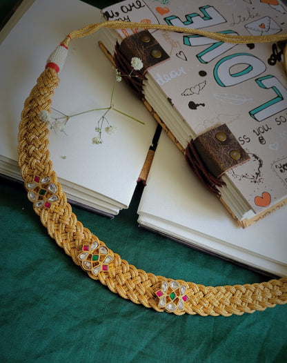 Dossera Choker