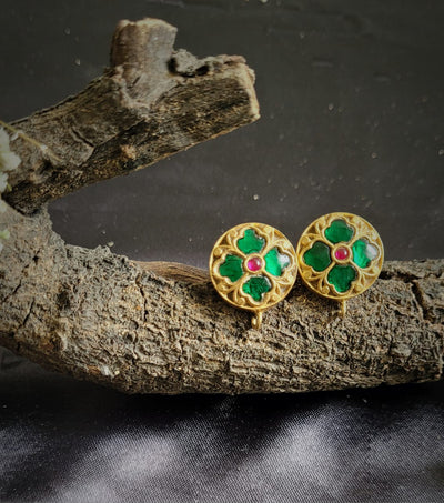 Kumadini Studs