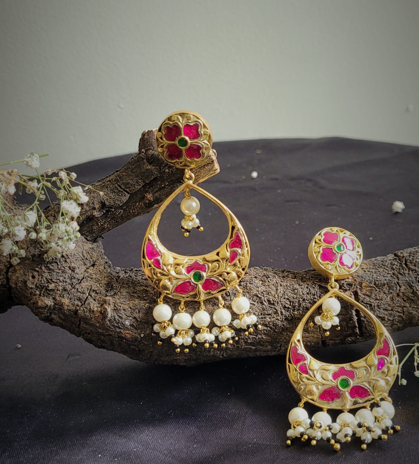 Fardos Chandbaali Earrings