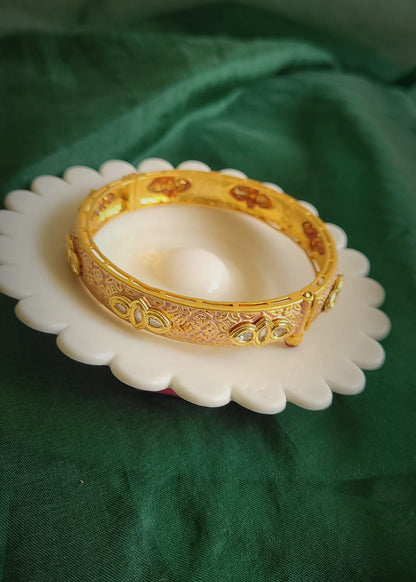 Meena Kundan Bangle