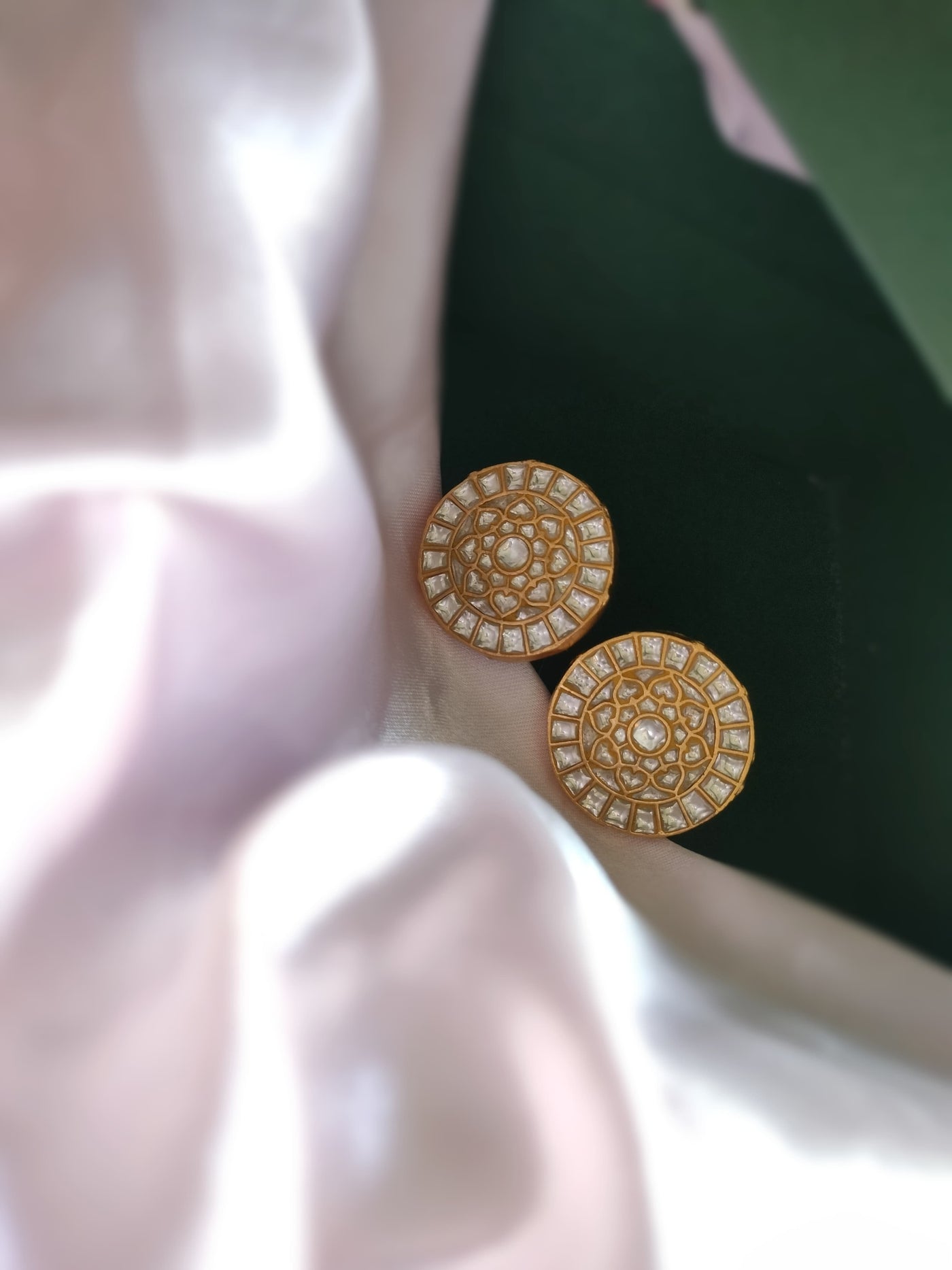 Elira Studs