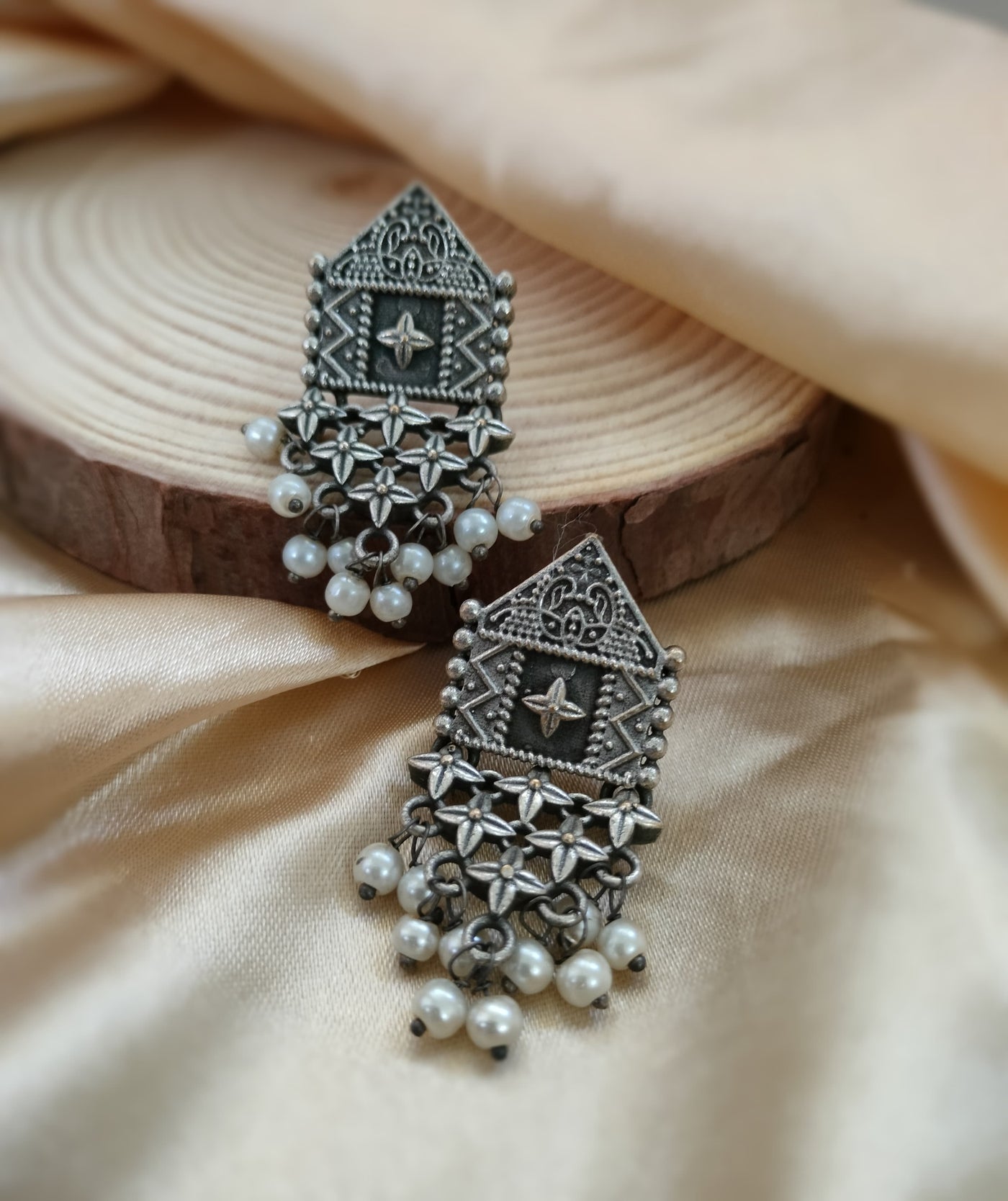 Aakarsh Earrings