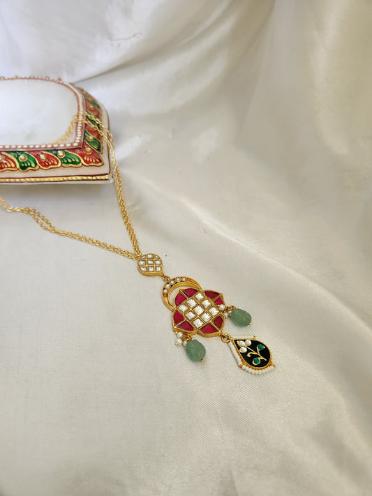 Koshi Pendant Chain