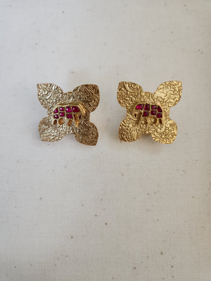 Nira Earring