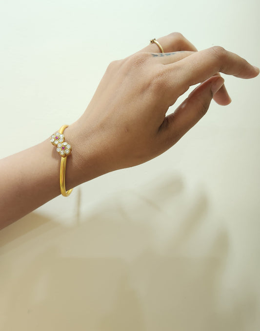 Flower Cuffs Bracelet