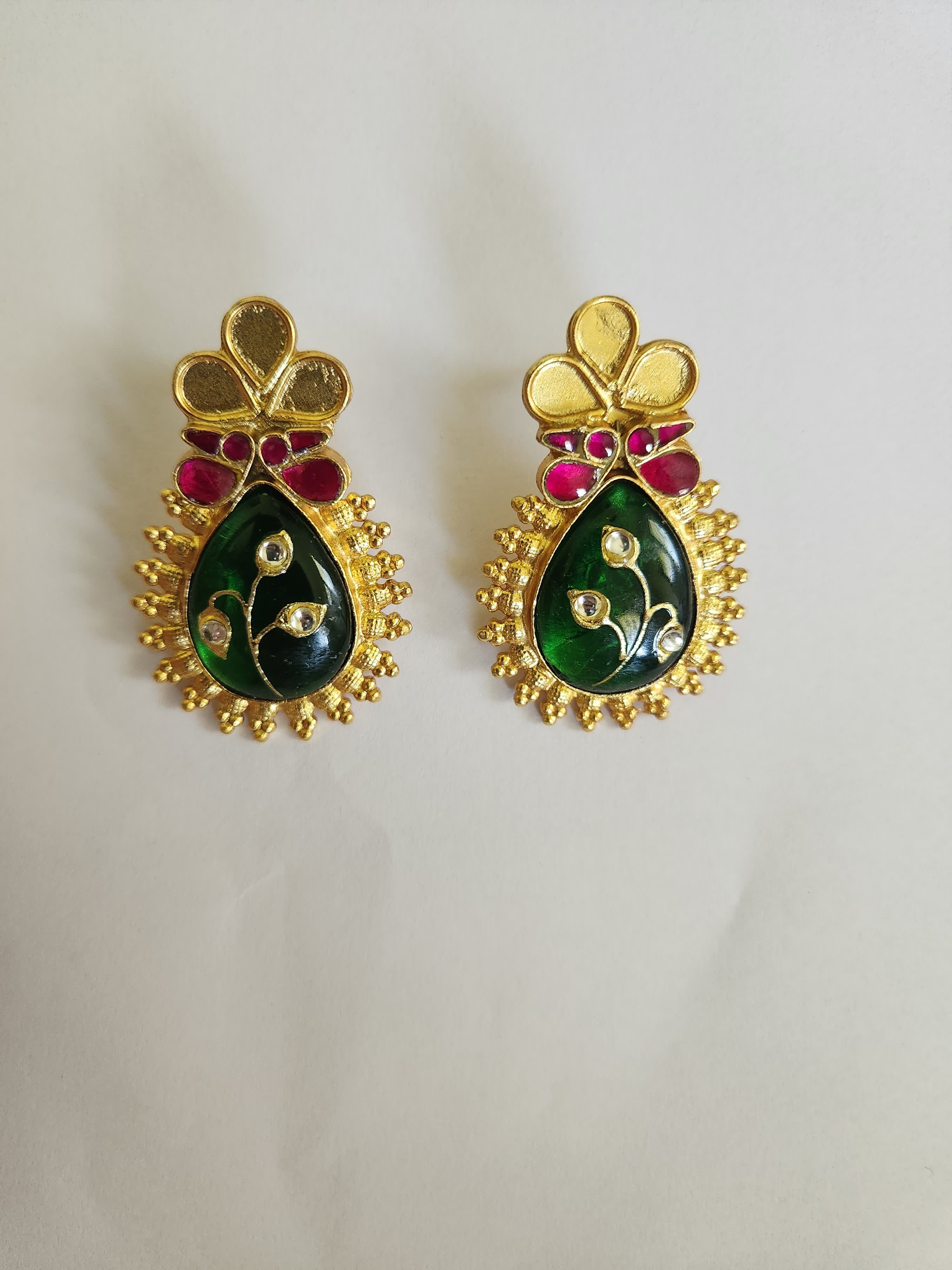 Hunar Earrings