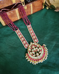 Prakrut Necklace