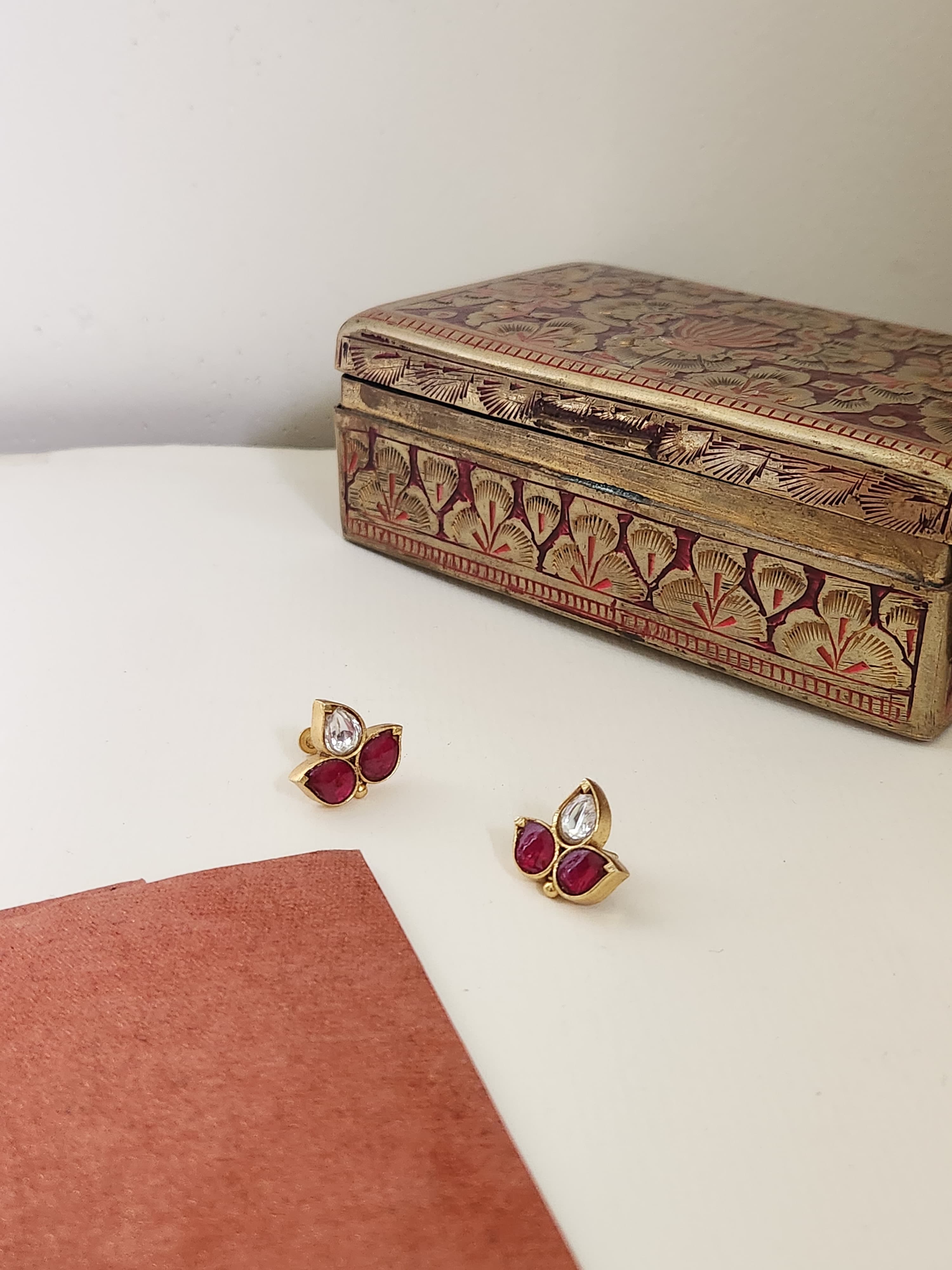 Giyaana Silver Earrings
