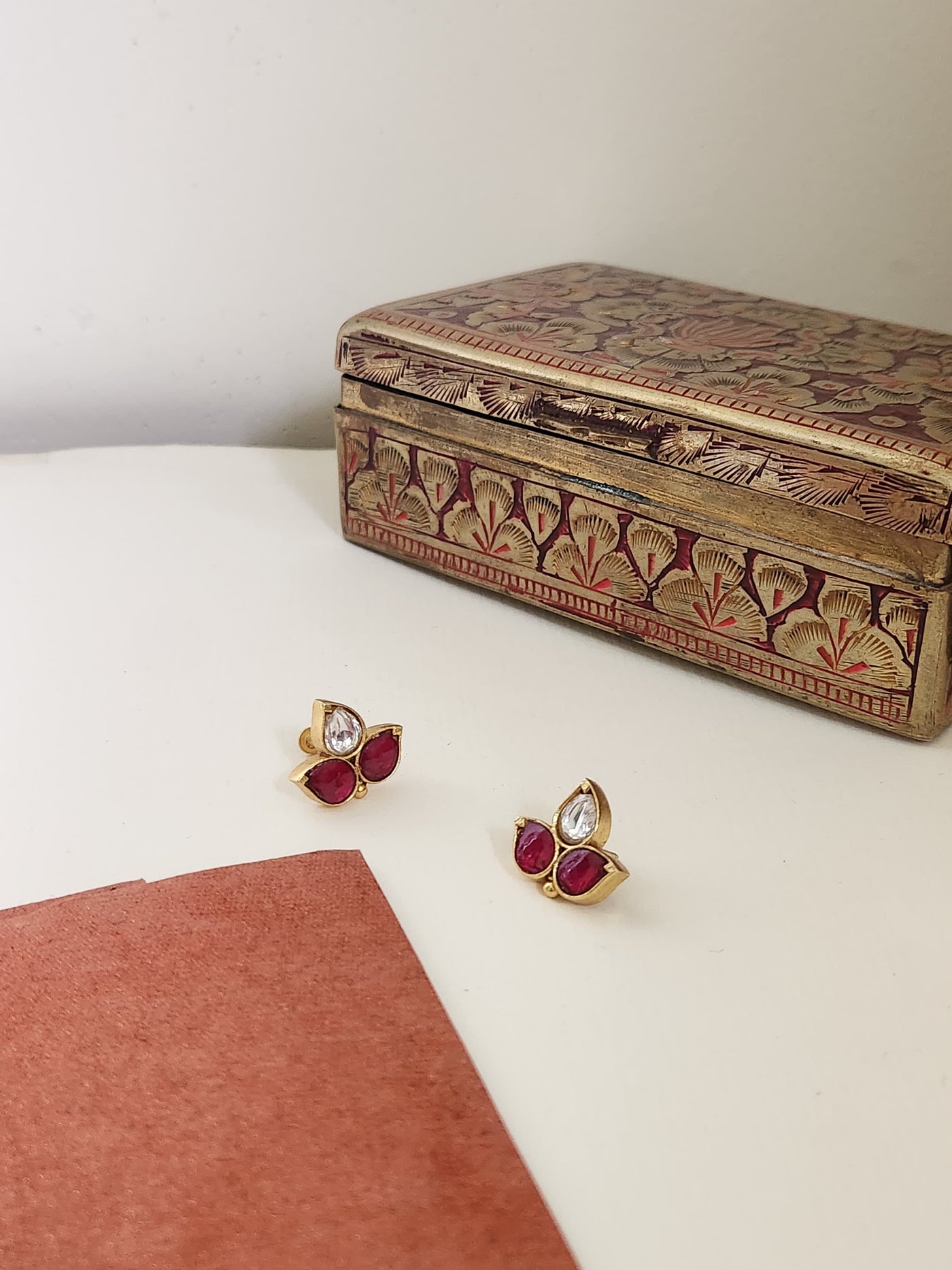 Giyaana Silver Earrings