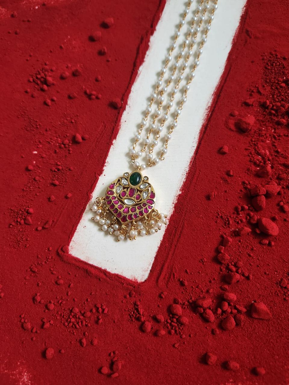 Swasa Pendant Chain