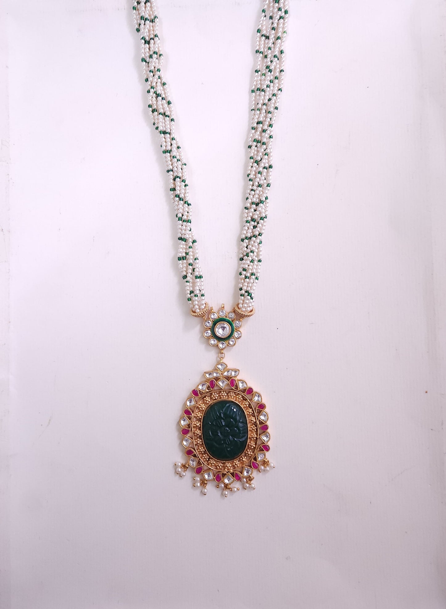Kimaya Pendant Chain