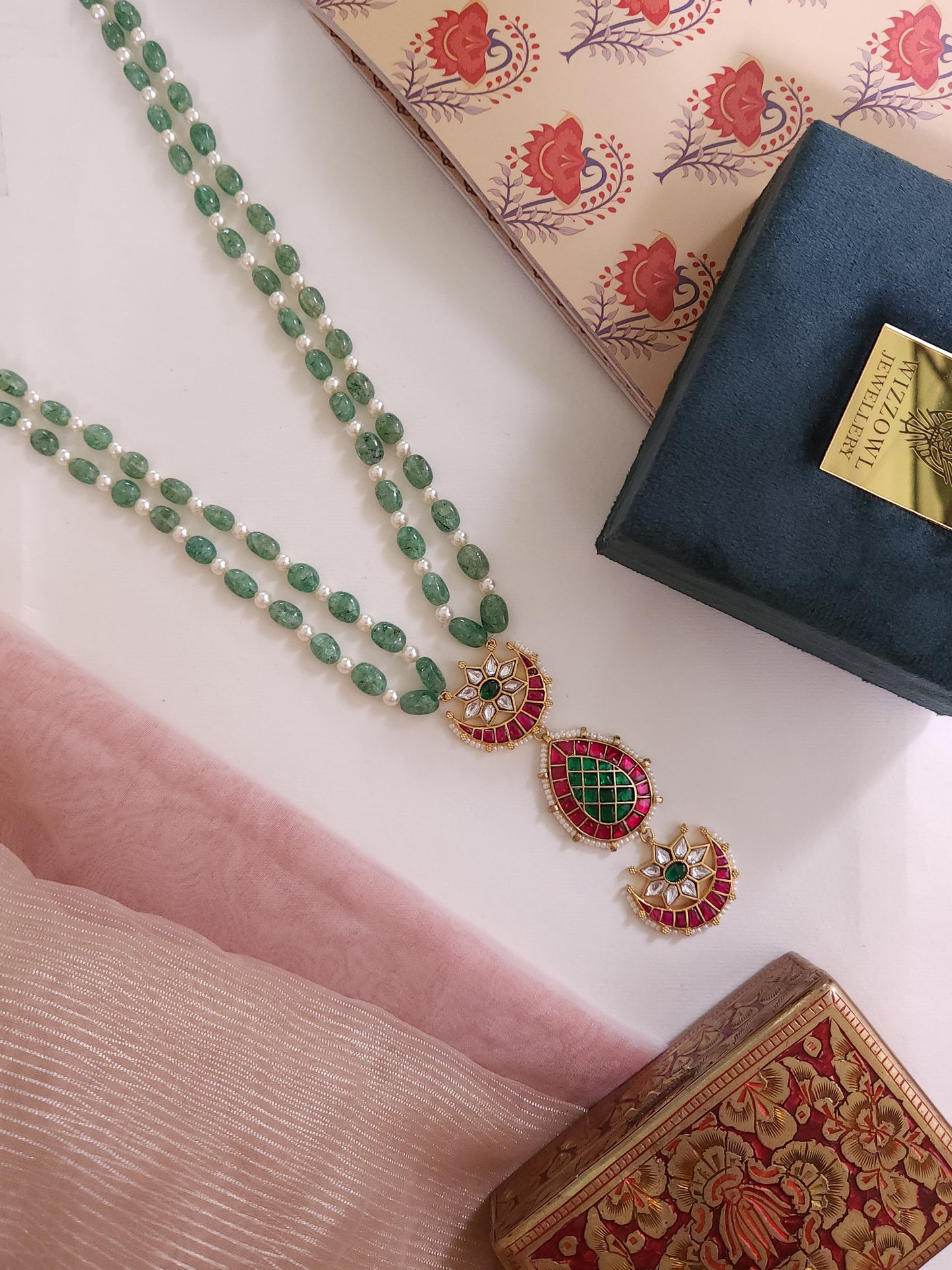 Aashirya Neckpiece